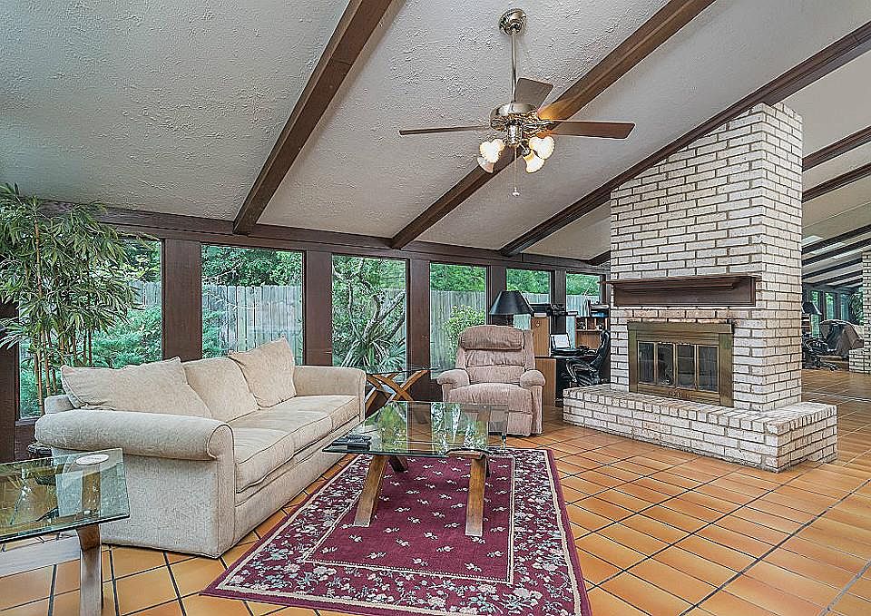 1st image of 5935 Pine Arbor Dr