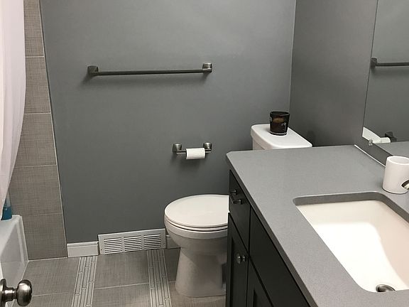 Main Bath 2