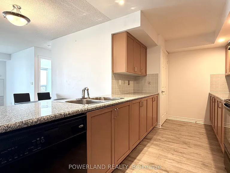 33 Cox Blvd #1521 — Photo 9