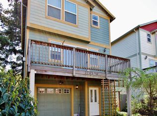 2743 SE 98th Ave APT 14, Portland, OR 97266