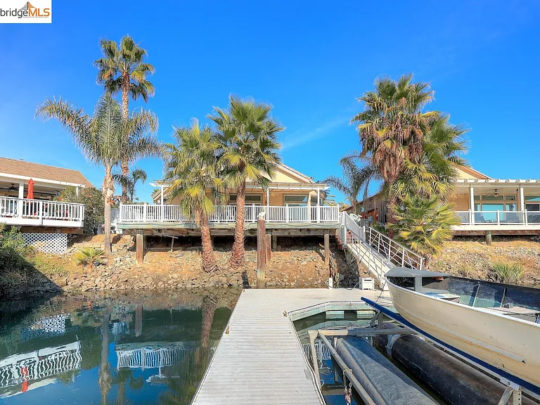 4050 Pier Point — Photo 50