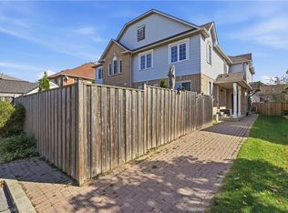 148 Rockhaven Ln, Hamilton, ON L8B0J5