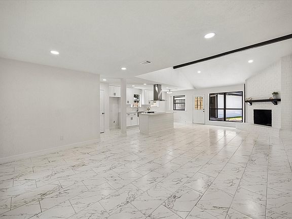 5th image of 22719 Lemon Grove Dr