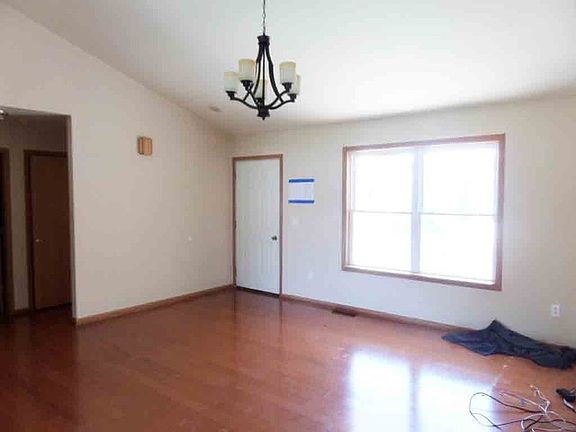 2nd image of 2108 Fox Chase Dr