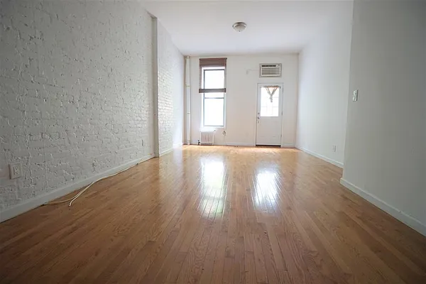 Rented by Compass | media 3