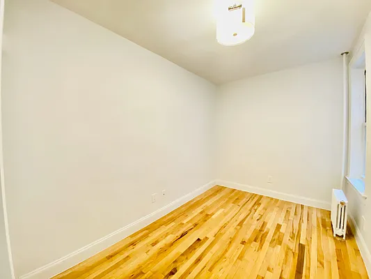 Rented by Mae Equities | media 4