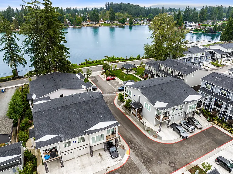 The Landing at Lake Tapps — Photo 8