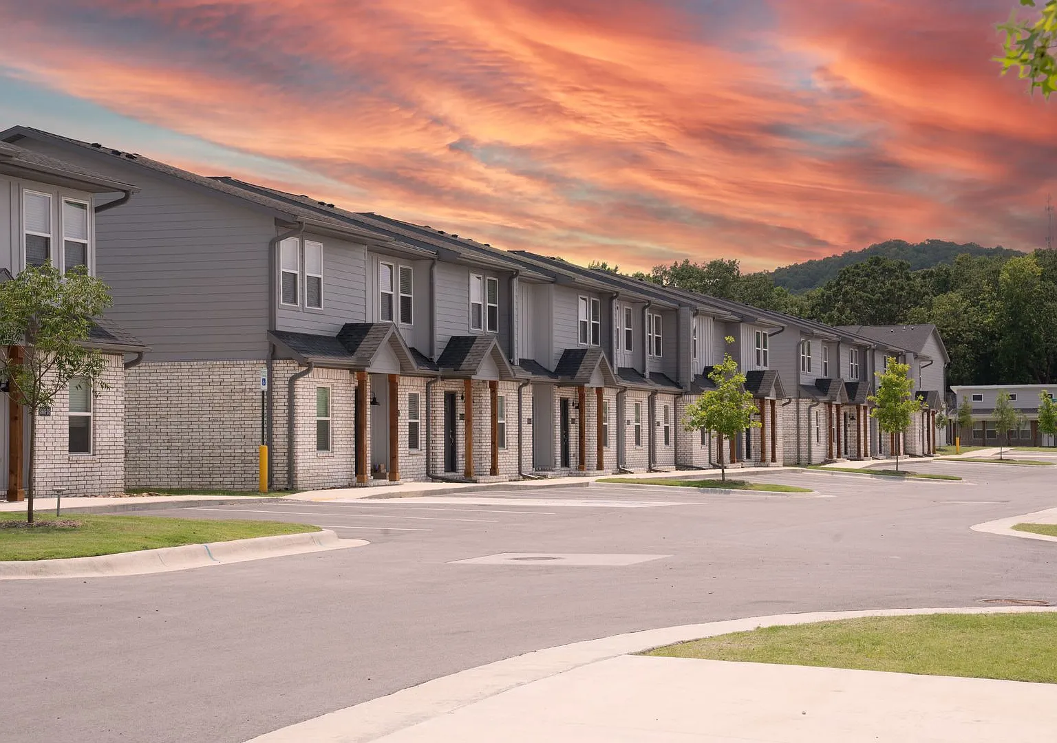 2 Bedroom 2.5 Bath Townhome in Fayetteville! — Photo 1