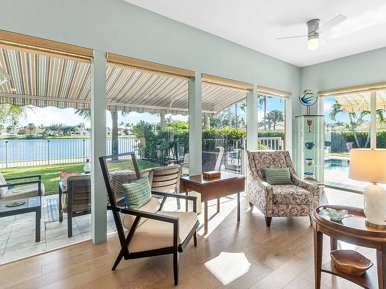 8222 Dominica Pl — Photo 20