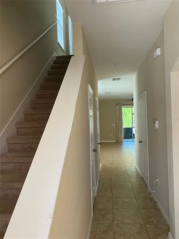 3 bed, 2.5 bath, 1472 sqft, $2,350 — Photo 4