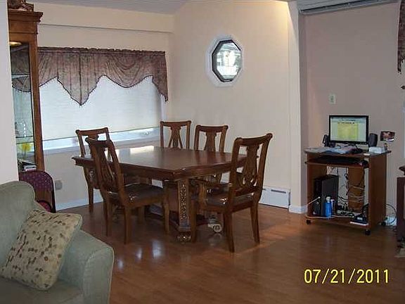4th image of 59 Maryland Ave