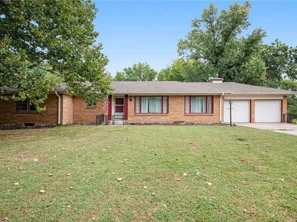 6914 W 66th Ter, Overland Park, KS 66202