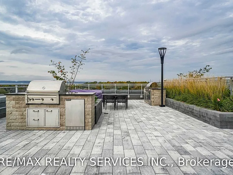 1050 Main St E #219 — Photo 34