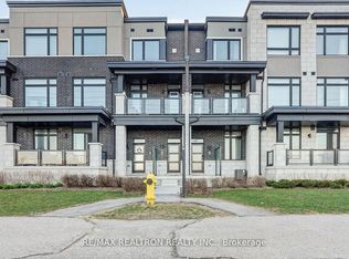 2550 Castlegate Cross #103, Pickering, ON L1X0G4