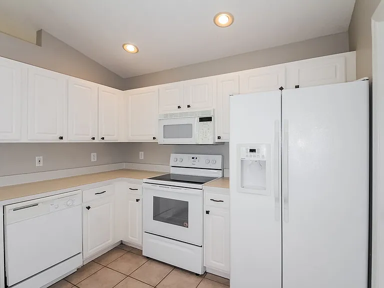 4213 Berkeley Dr — Photo 5