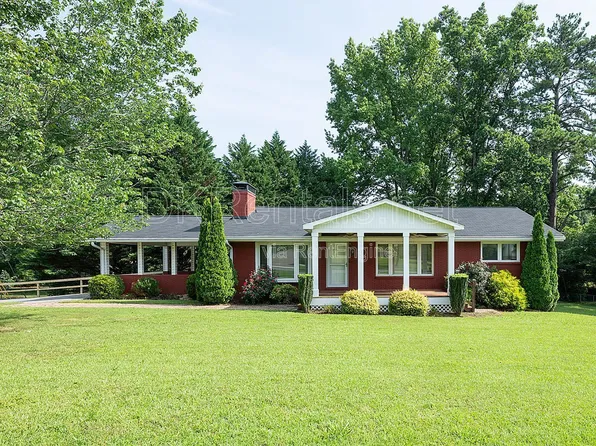 245 Brook Dr, Alpharetta, GA 30009