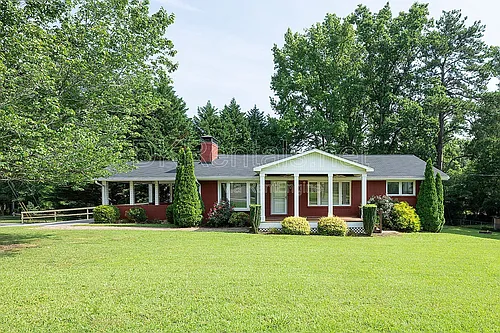 245 Brook Dr Photo 1