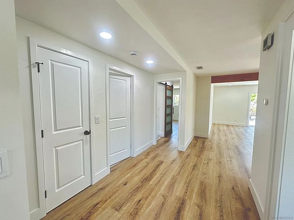 5th image of 16634 Bernardo Oaks Dr