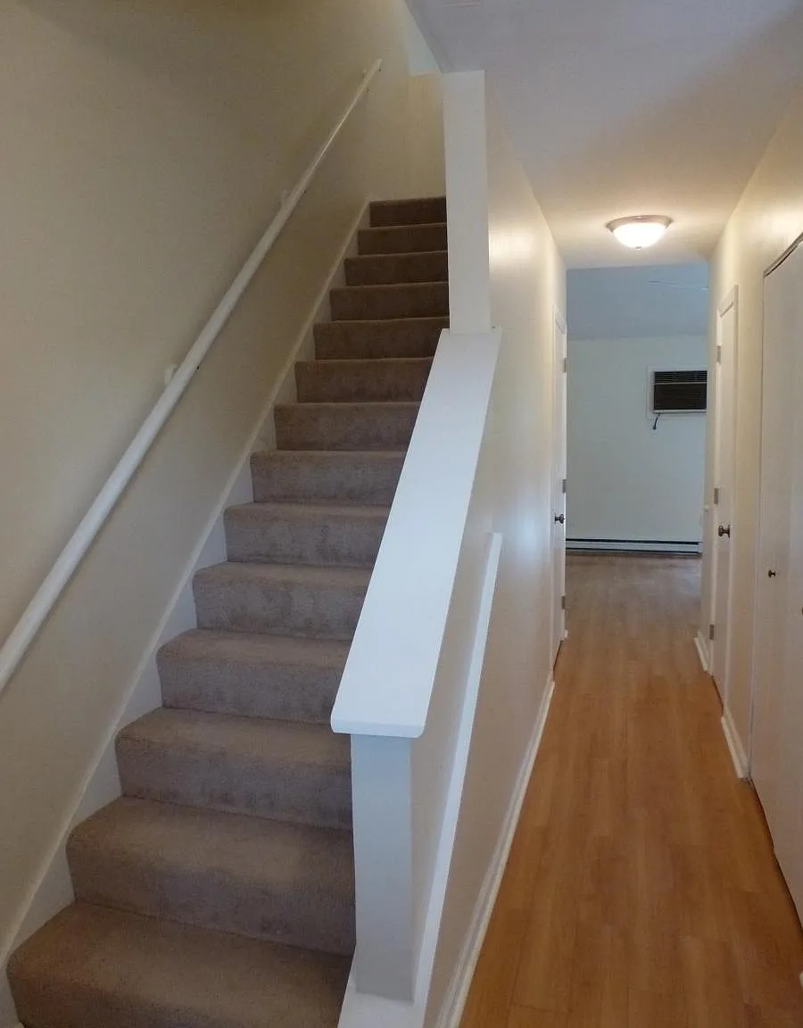 268 Hartford Turnpike — Photo 2