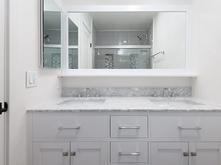 34th Street Apartments TSW — Photo 8