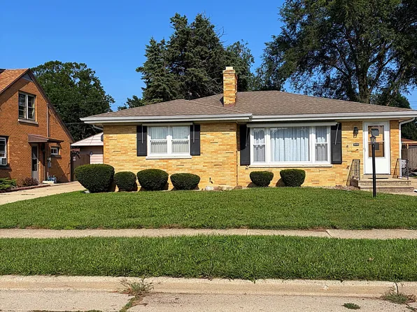 7927 19th Ave, Kenosha, WI 53143