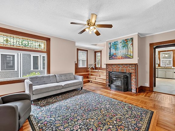 2nd image of 36 Spruceland Ave