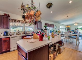 7231 N Van Ark Rd, Tucson, AZ 85743