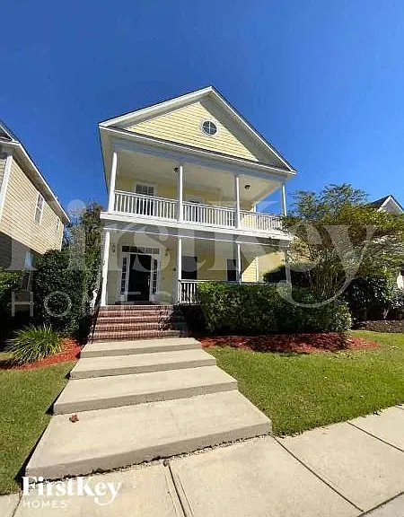 205 Barberry St — Photo 1