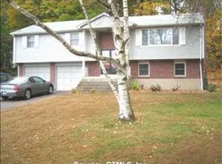 5 Cedar Ln, Bloomfield, CT 06002
