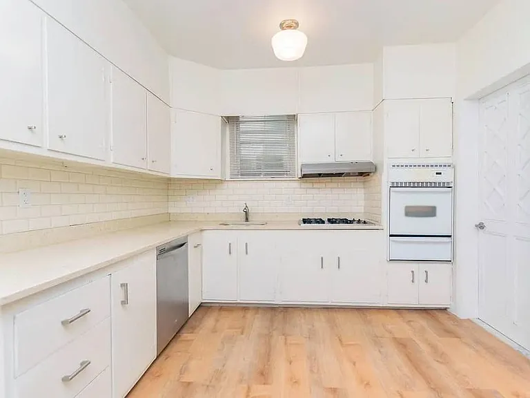 1861 Mulford Ave #1 — Photo 1