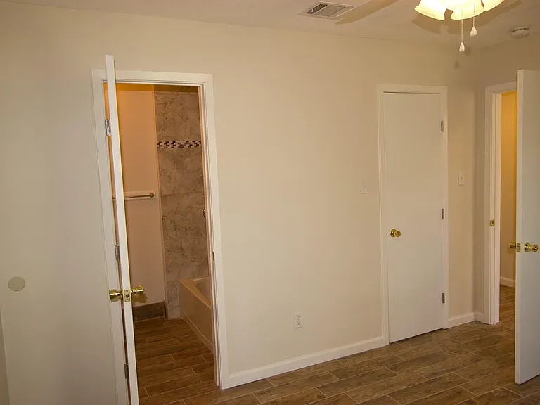 6110 Wing Feather Dr — Photo 14