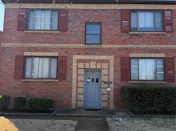 5518 Chippewa St, Saint Louis, MO 63109