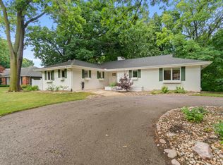 9106 N Frye Rd, Peoria, IL 61615