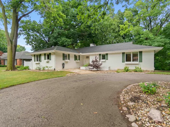 9106 N Frye Rd, Peoria, IL 61615