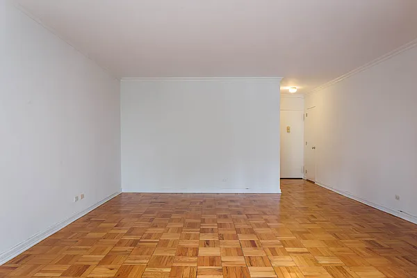 Rented by Nooklyn NYC LLC | media 12