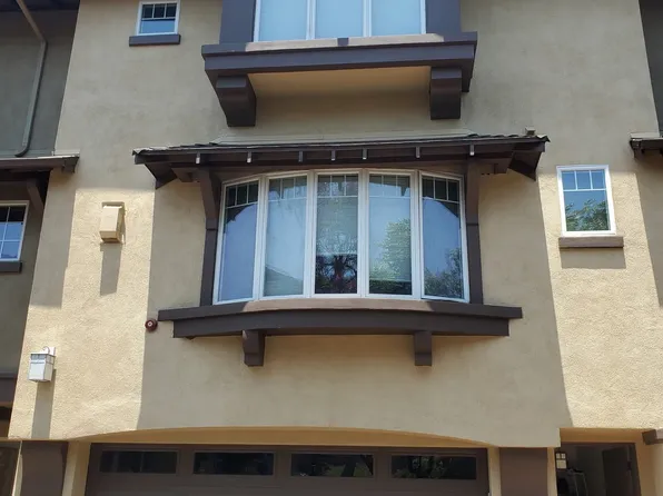345 Kellogg Way APT 3, Goleta, CA 93117