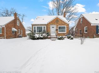 2420 N Connecticut Ave, Royal Oak, MI 48073