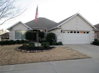 9701 Applewood Trl, Denton, TX 76207