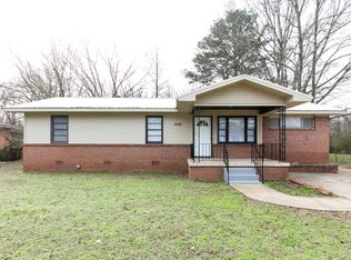 2312 Circle Dr, Bessemer, AL 35023