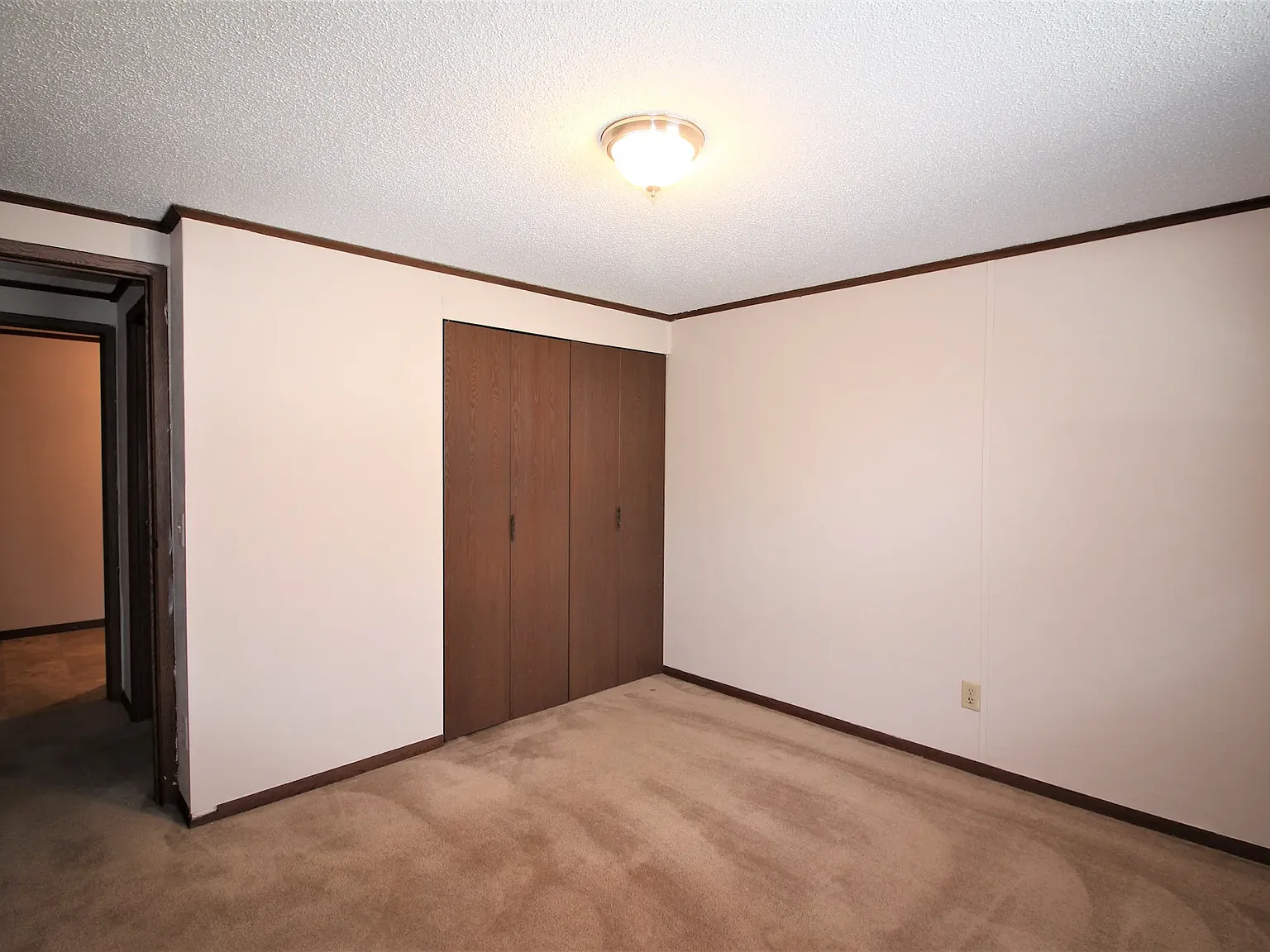 Rochester Place Apartments — Photo 4