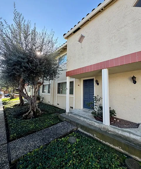 436 Sierra Vista Ave #3 — Photo 1