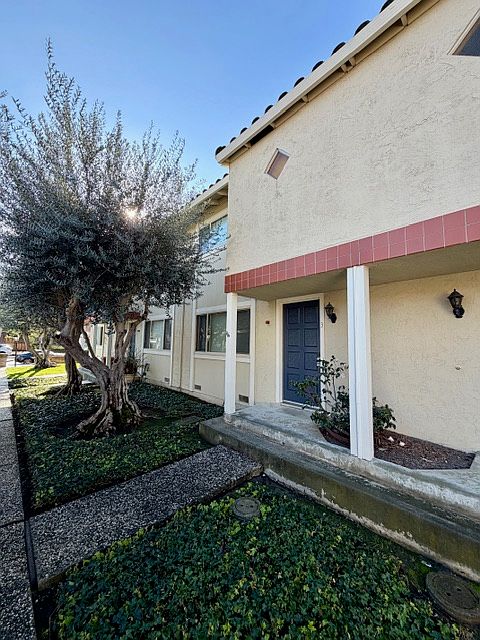 1st image of 436 Sierra Vista Ave APT 3
