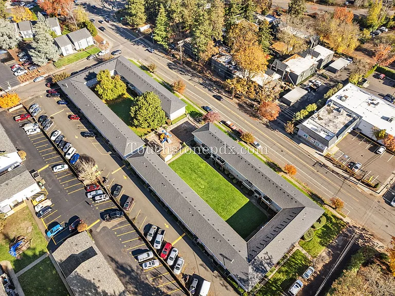 Beaverton Garden Court Apartments — Photo 16