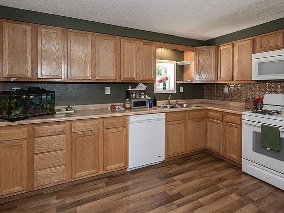 2nd image of 4309 Drake Dr