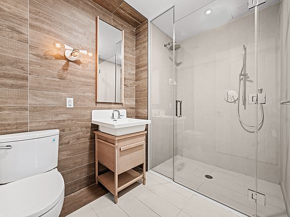 5th image of 123 Melrose St #766