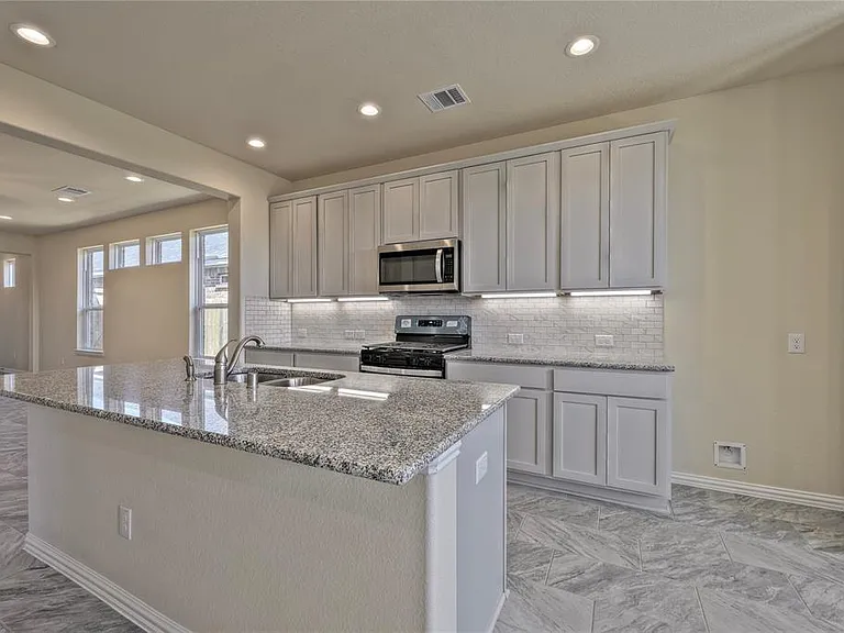 13201 Dancing Reed Dr — Photo 6