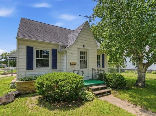 262 Cottage Grove Ave, Waterloo, IA 50703