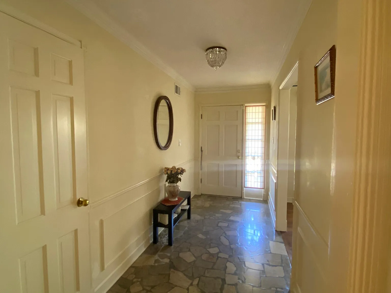 5 bed, 3285 sqft, $2,750 — Photo 4