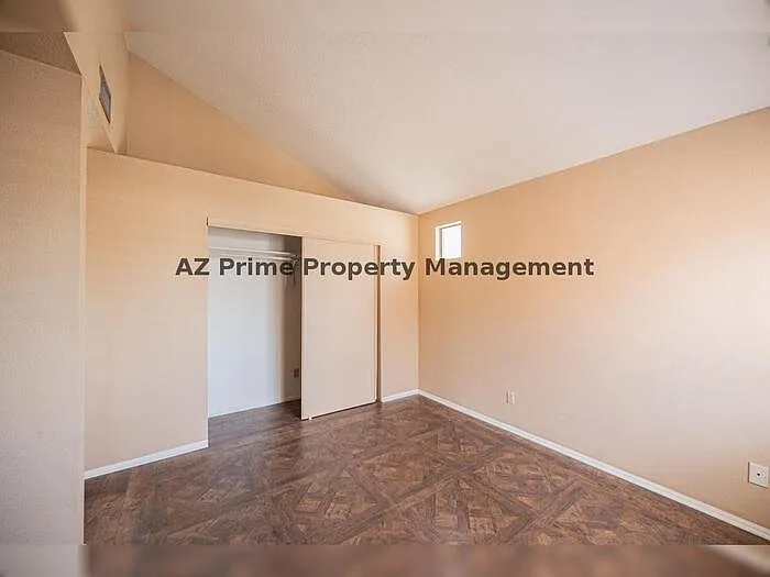 1650 N Ventura Ln — Photo 26