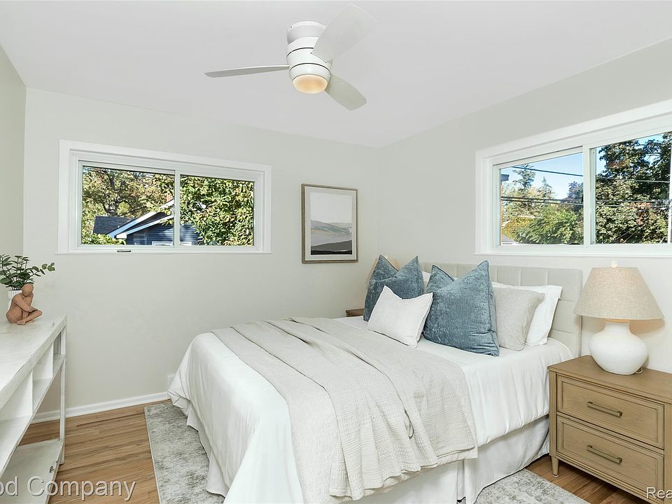 938 Edgewood Dr, photo 15